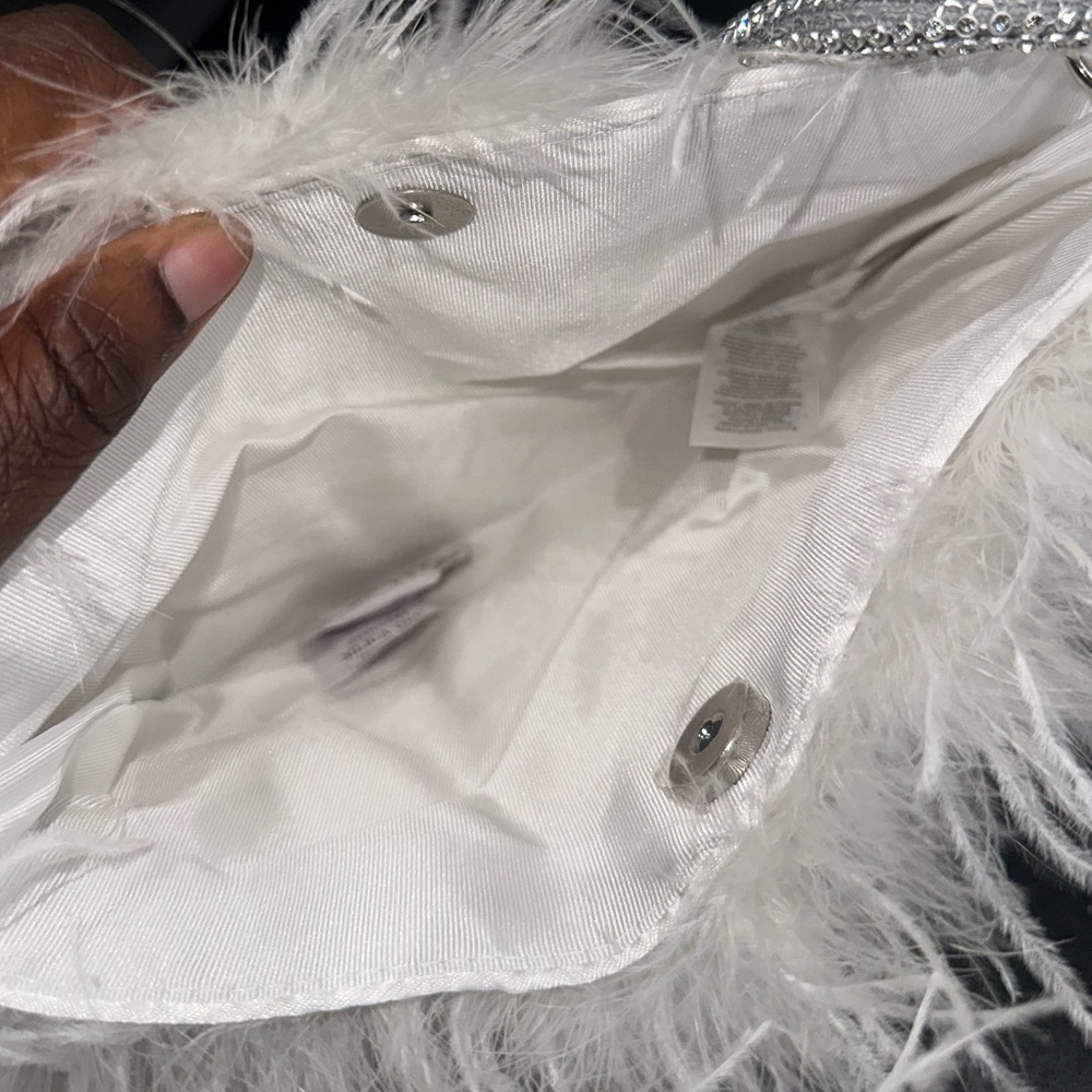 PrettyLittleThing White Feather Shoulder Bag with Rhinestone Rope Handles - Picture 2 of 2